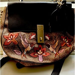 A Guess Cross Shoulder Pocketbook